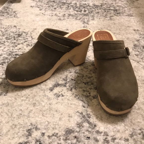 olive green clogs